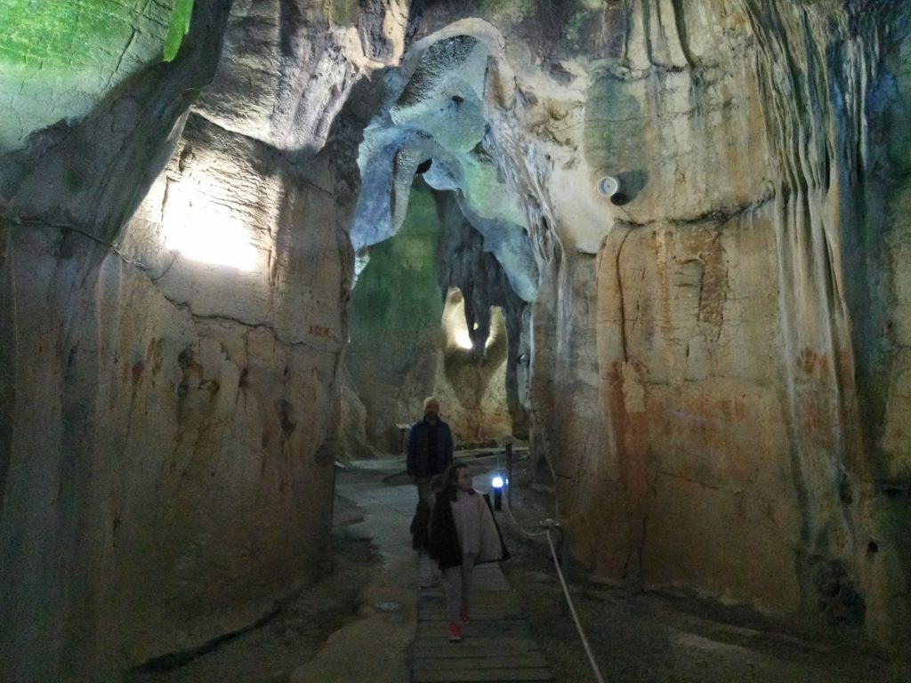 Cueva calavera benidoleig